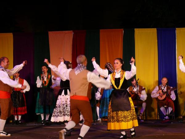 festival internacional folclore 2012-14-07-2012-fuente Area Comunicacion Municipal-070