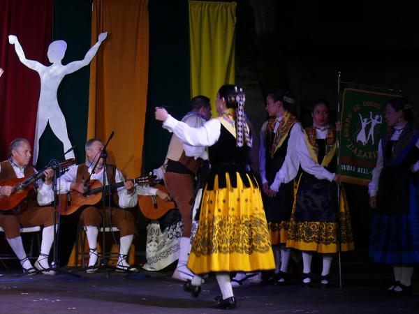 festival internacional folclore 2012-14-07-2012-fuente Area Comunicacion Municipal-074