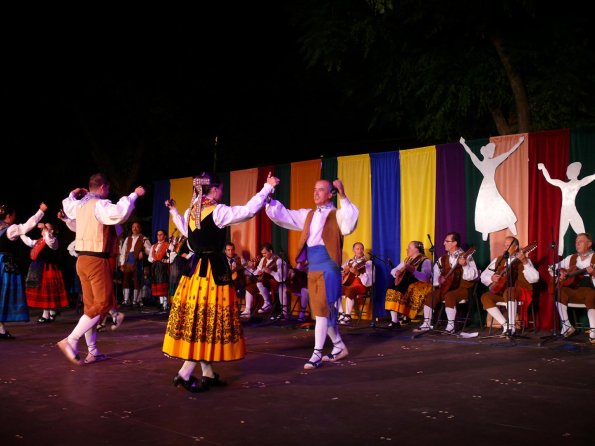 festival internacional folclore 2012-14-07-2012-fuente Area Comunicacion Municipal-084