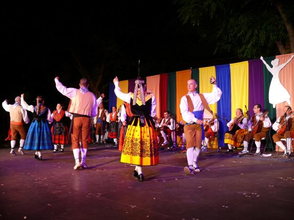 festival internacional folclore 2012-14-07-2012-fuente Area Comunicacion Municipal-085