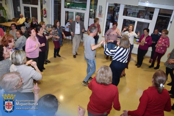 Baile navidad intergeneracional-2023-12-14-Fuente imagen Area Comunicación Ayuntamiento de Miguelturra-006