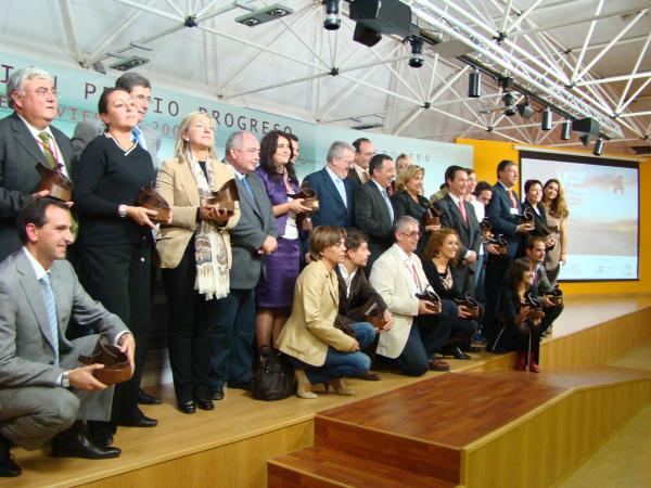ganadores-del-premio-progreso-nntt-26-11-2009-fuente-www.miguelturra.es-48