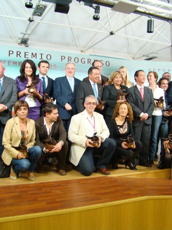 ganadores-del-premio-progreso-nntt-26-11-2009-fuente-www.miguelturra.es-49