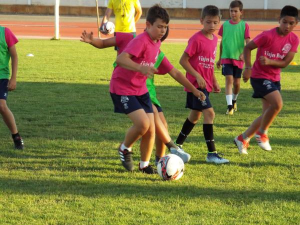 campus-futbol-miguelturra-2019-dia-2-2019-06-25-fuente-imagenes-alberto-sanchez-062