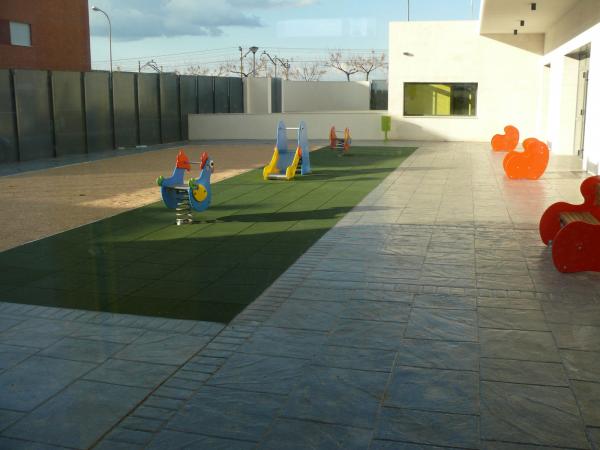 Visita Consejera al nuevo Centro Infantil-17-03-2011-fuente Area Comunicacion Municipal-040