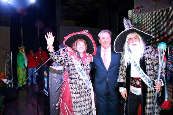 Pregon y coronacion nuevo Rey Carnaval-2014-02-28-fuente Area de Comunicacion Municipal-155