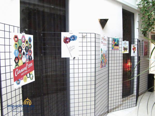 Exposicion obras presentadas certamen Cartel Carnaval 2016-2015-12-16-fuente www.miguelturra.es-003