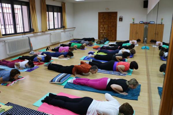 Cursos de yoga y yoga terapeutico-Javier Cendegui-Alma Social-2014-10-13-fuente Area Comunicacion Municipal-37