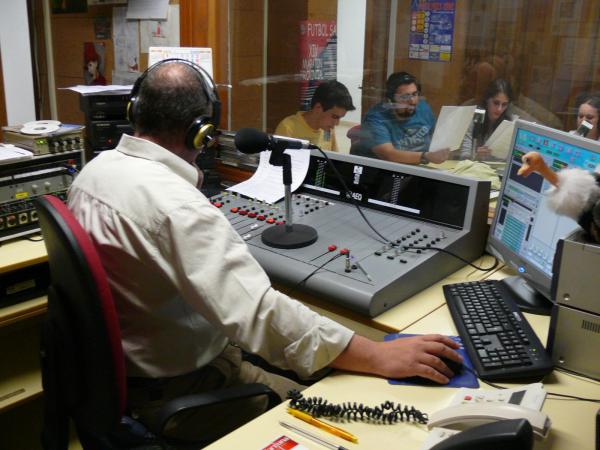 fin-taller-radio-municipal-29-5-2009-fuente-area-comunicacion-municipal-11